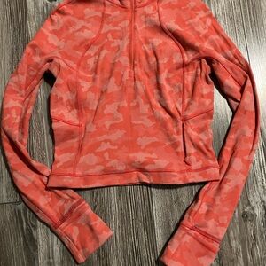 🌸Lululemon athletica Coral Camo Long-Sleeve Pullover
